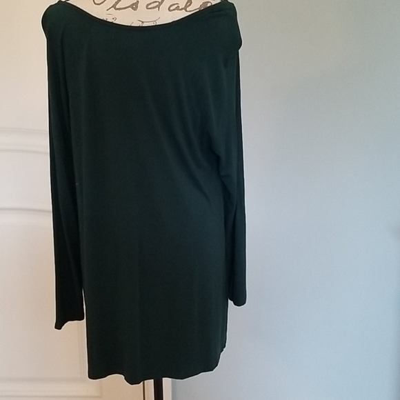 Women's Maternity Old Navy Top - Picture 2 of 4